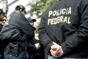 Agentes da Polícia Federal