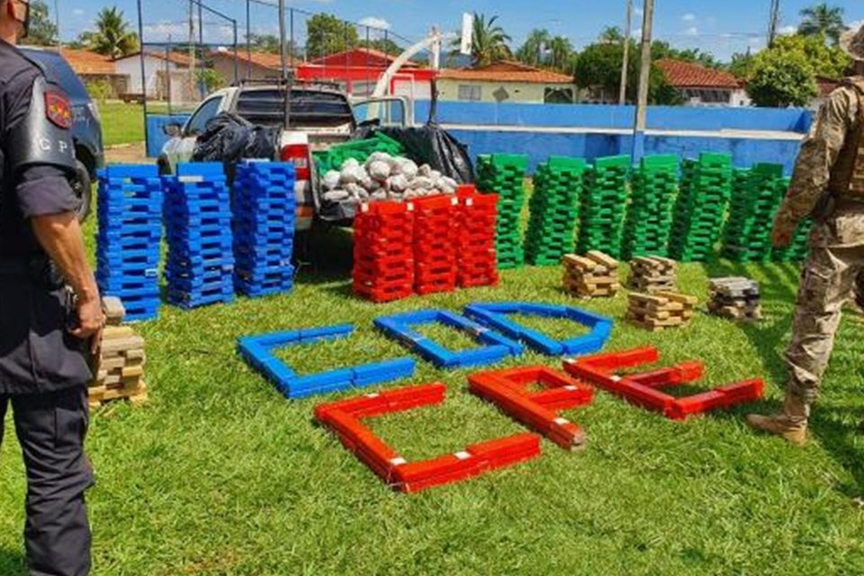 Polícia prende uma tonelada de drogas em Santa Bárbara