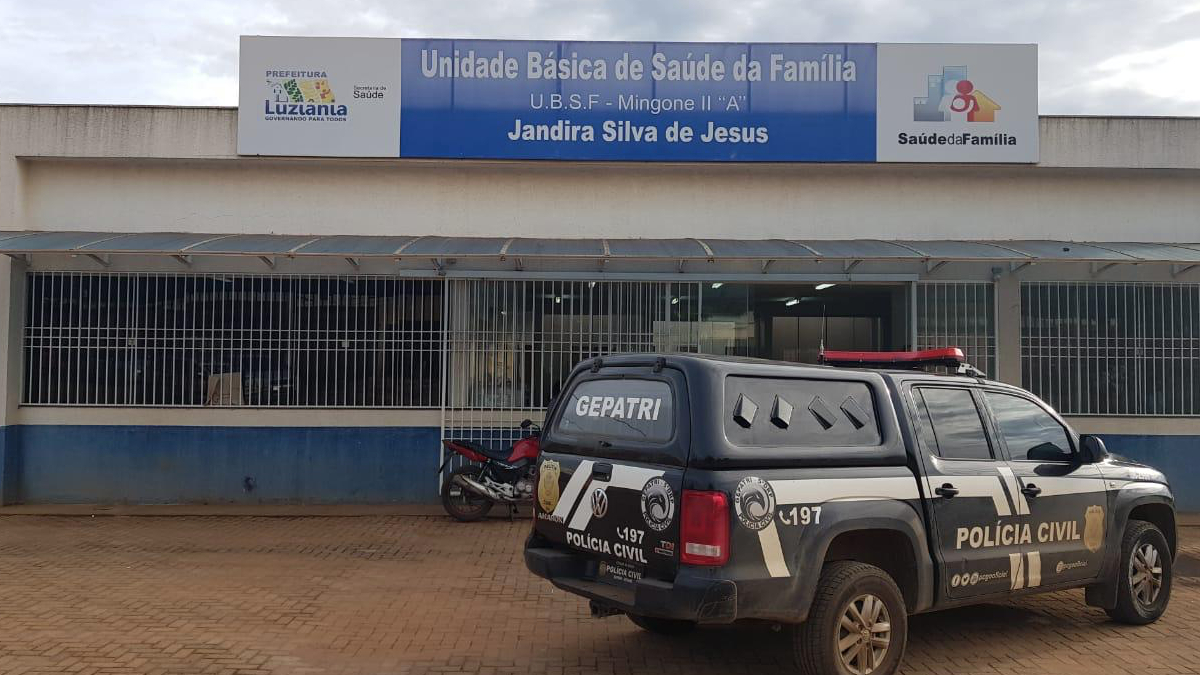 Profissional de saúde confessa que ajudava em esquema de fura-fila na vacinação