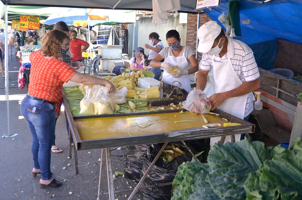 Feira em Aparecida (Foto: Claudivino Antunes/SecomAparecida)