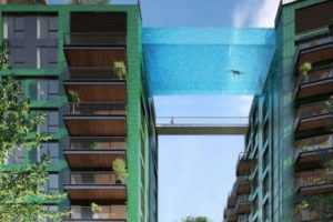 Piscina que liga dois prédios em Londres (Foto: Divulgação)