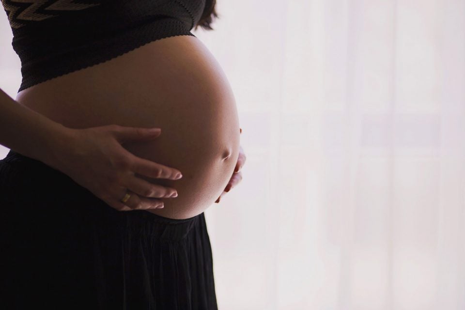 Deputadas apresentam PL para priorização de gestantes na vacinação contra Covid