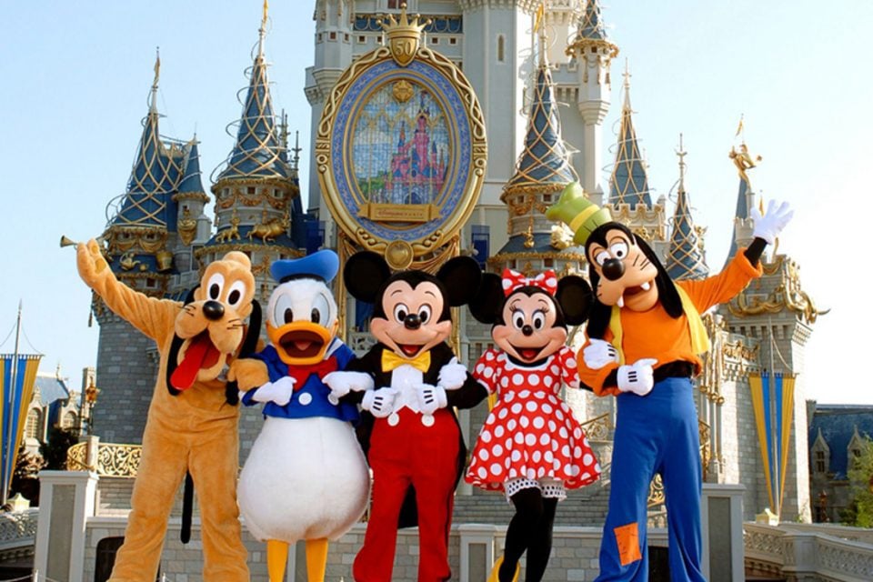 Turista morre em atração da Disney em Orlando; veja o que aconteceu Homem tinha 54 anos; óbito aconteceu durante passeio no Magic Kingdom
