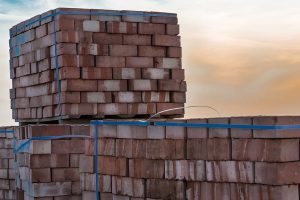 Preços de materiais de construção variam até 139,47% em Goiânia