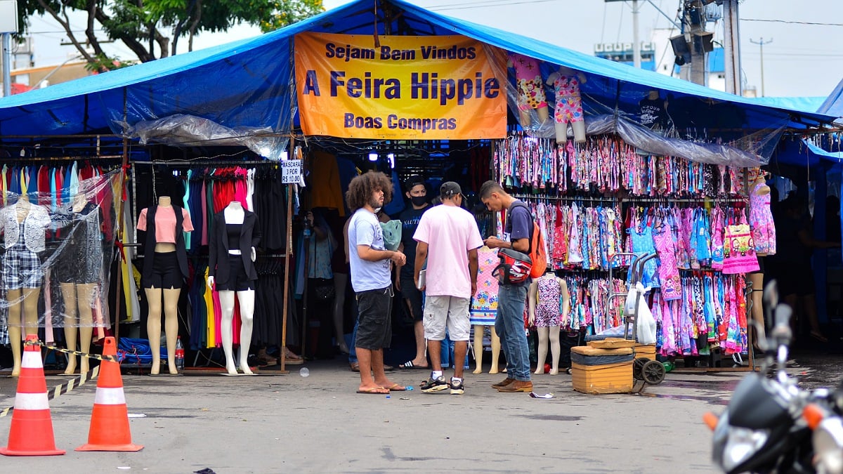 Feira Hippie vai funcionar de sexta a domingo, no Dia dos Pais, mas há descontentamento