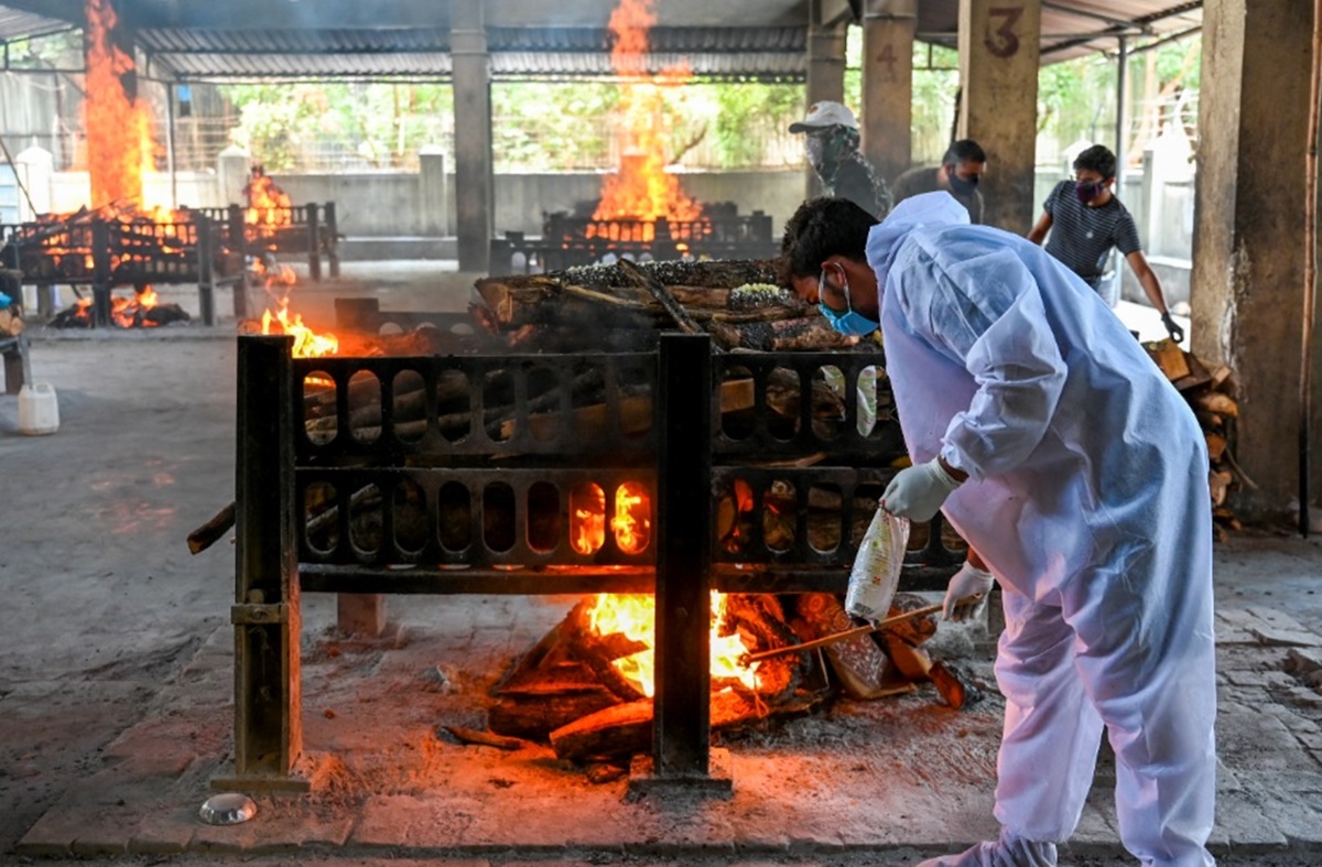 Incêndio em hospital na Índia mata 13 pacientes com covid-19