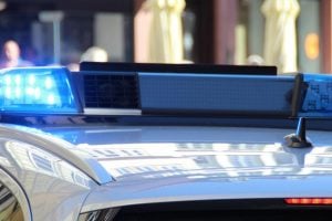 Suspeito de matar empresário com marretadas e com 34 facadas é preso em Formosa - Junto com a Polícia Militar (PM), a Polícia Civil prendeu um homem, de 40 anos suspeito de matar um empresário, 50, com marretadas e com 34 facadas em Formosa, no Entorno do Distrito Federal. O crime aconteceu no sábado (11), mas o suspeito foi preso no domingo (12). De acordo com a polícia, uma discussão por um imóvel motivou o homicídio.