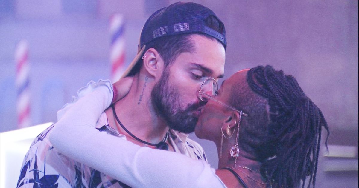 Carla Diaz e Arcrebiano não participam do documentário de Karol Conká