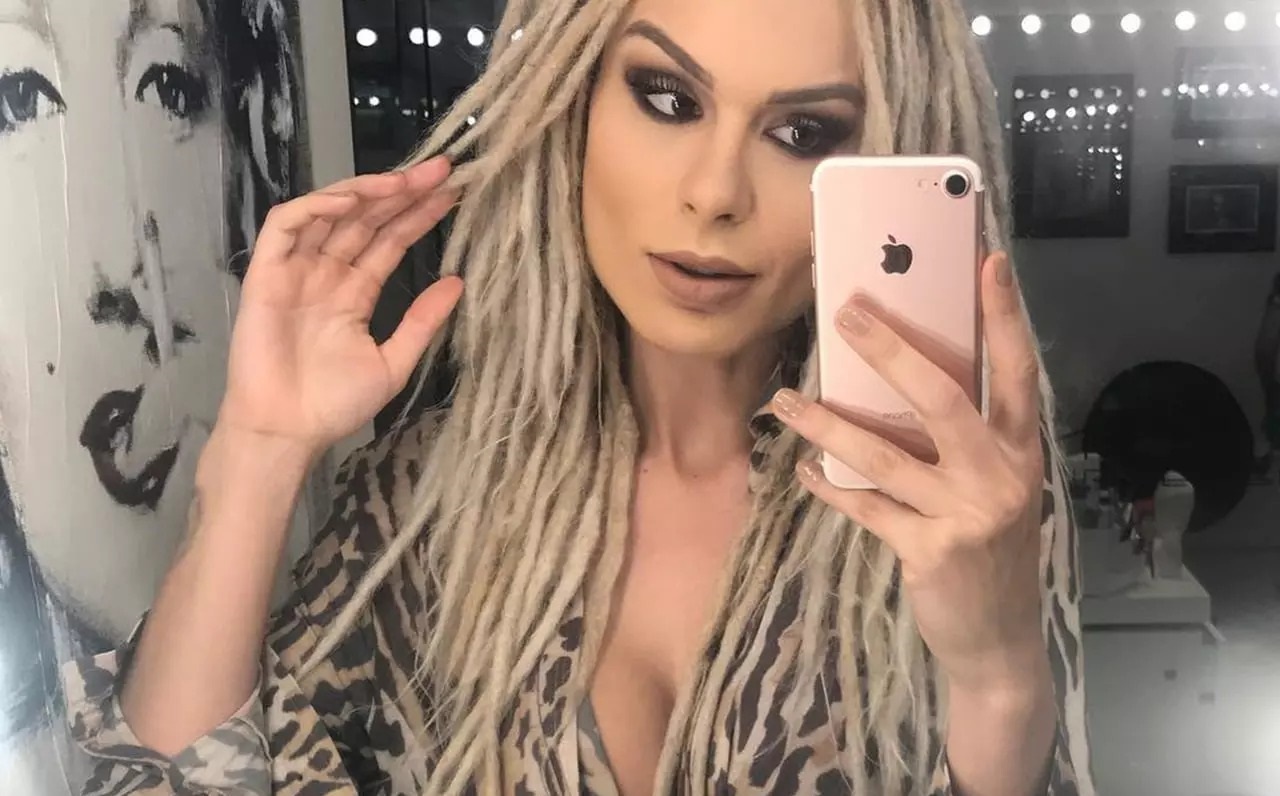 Fernanda Lacerda Mendigata diz que comeu cocô de cachorro como se fosse brigadeiro