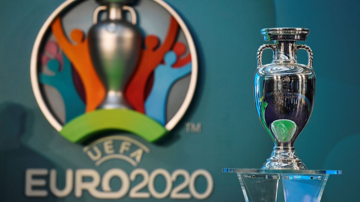 Troféu da Eurocopa (Foto: Agência Brasil)