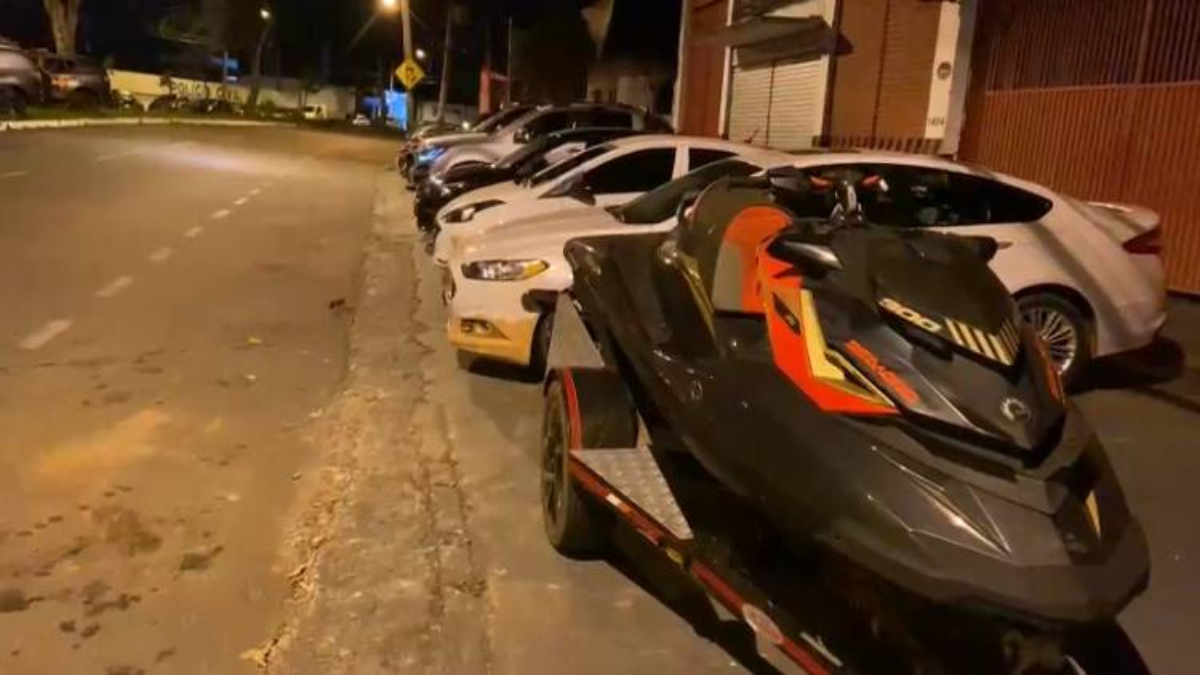 Polícia encerra esquema de roubo de luxo e recupera oito veículos, em Goiânia