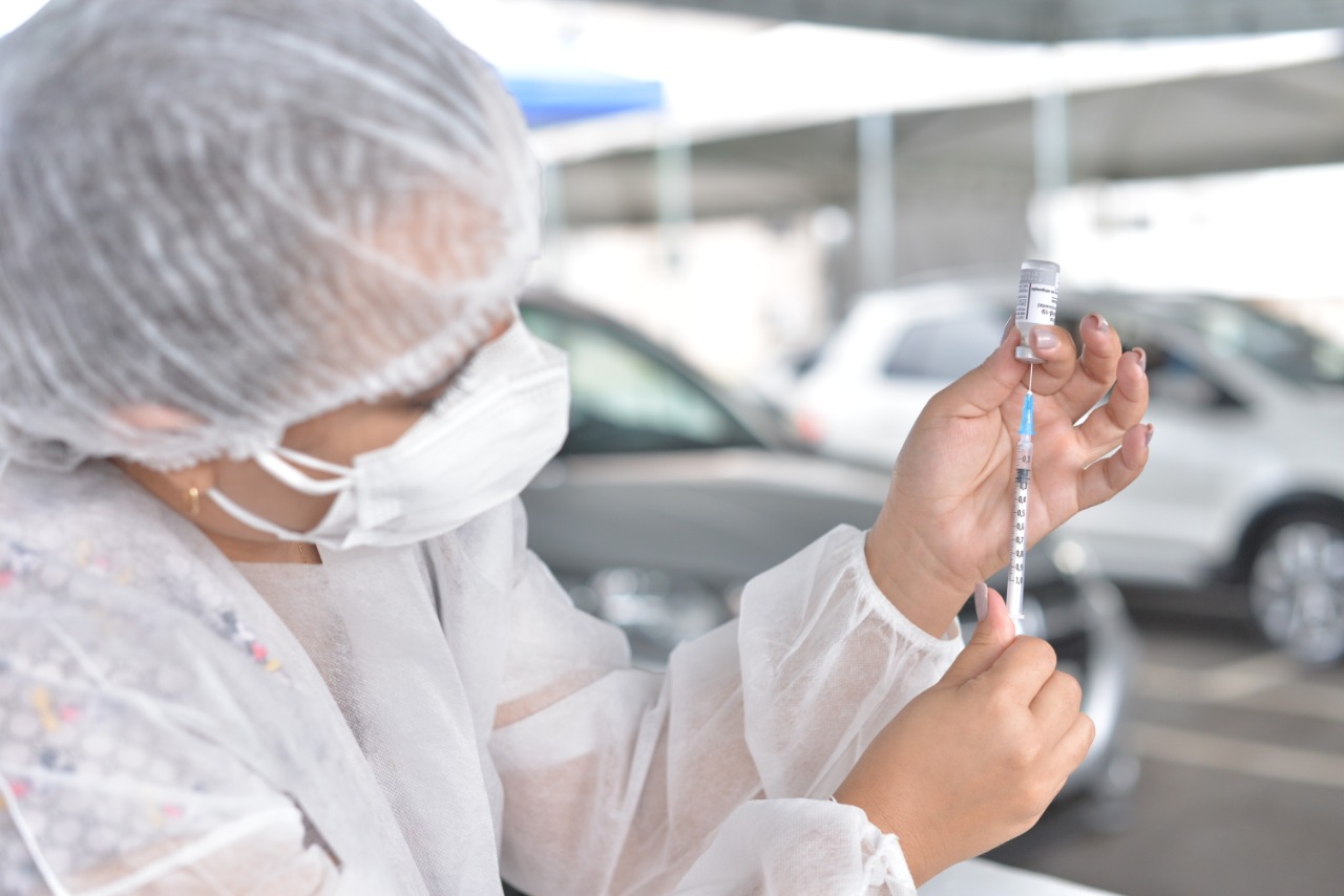 Vacinação em Aparecida (Foto: Wigor Vieira/SecomAparecida)