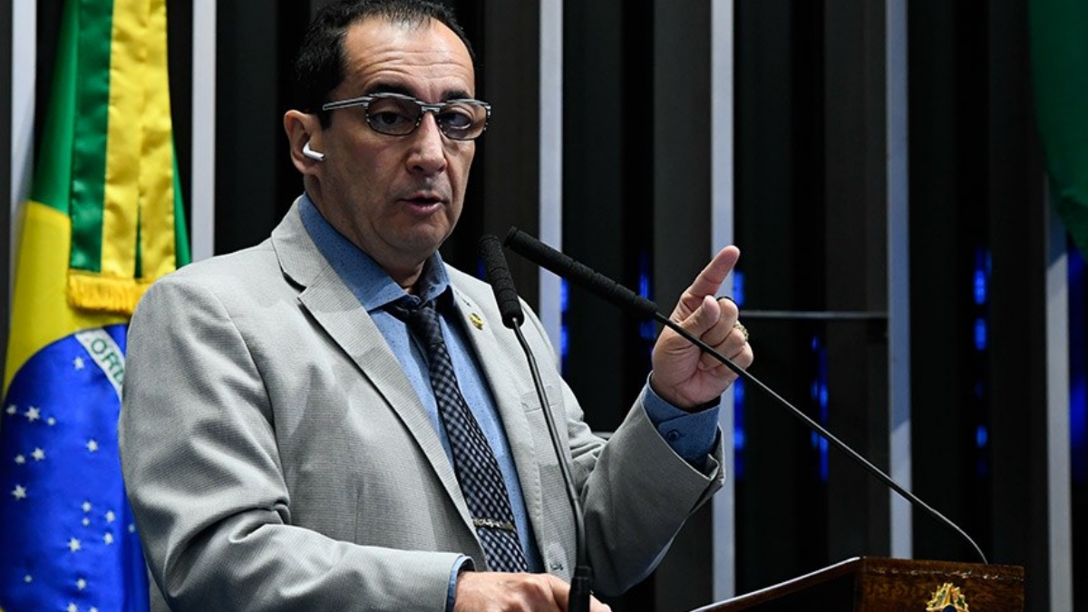 STF aceita seis queixas e Kajuru se torna réu por difamação e injúria