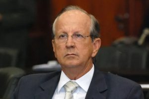 Ex-deputado Honor Cruvinel deixa UTI depois de quase 100 dias