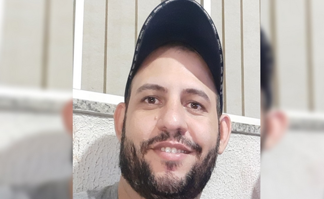 O corpo do técnico em Recursos Humanos (RH), Alexandre Santos Almeida, 36, foi localizado em um matagal próximo à BR-414, em Anápolis. (Foto: reprodução/redes sociais)