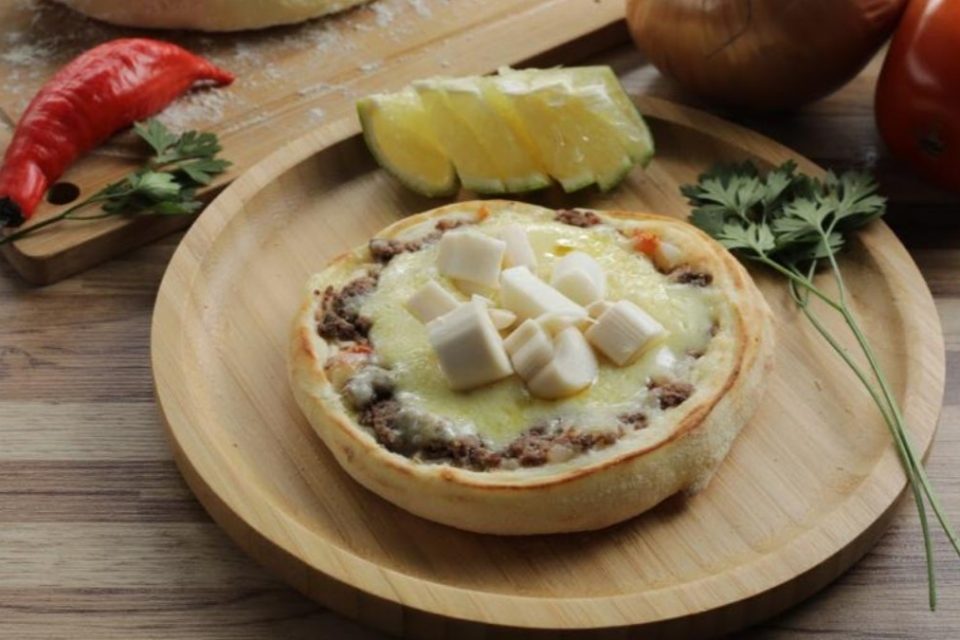 Alle Esfihas tem variedade de esfirras em Goiânia