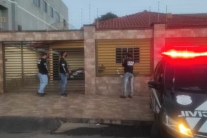 Suspeitos mentiram a respeito dos cargos de trabalho, para se vacinarem contra a Covid primeiro