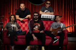 Terça no Teatro apresenta Clube Retrô e Orquestra Sinfônica de Goiânia Queen in Concert