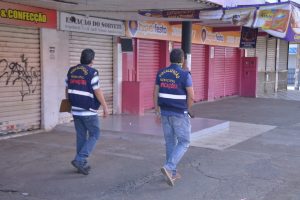 Fiscalização em Aparecida (Foto: Claudivino Antunes/SecomAparecida)