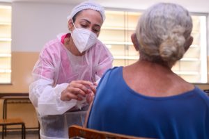 Goiânia continua com a imunização contra a Covid-19 nesta segunda-feira (19). (Foto: Jucimar de Sousa/Mais Goiás)