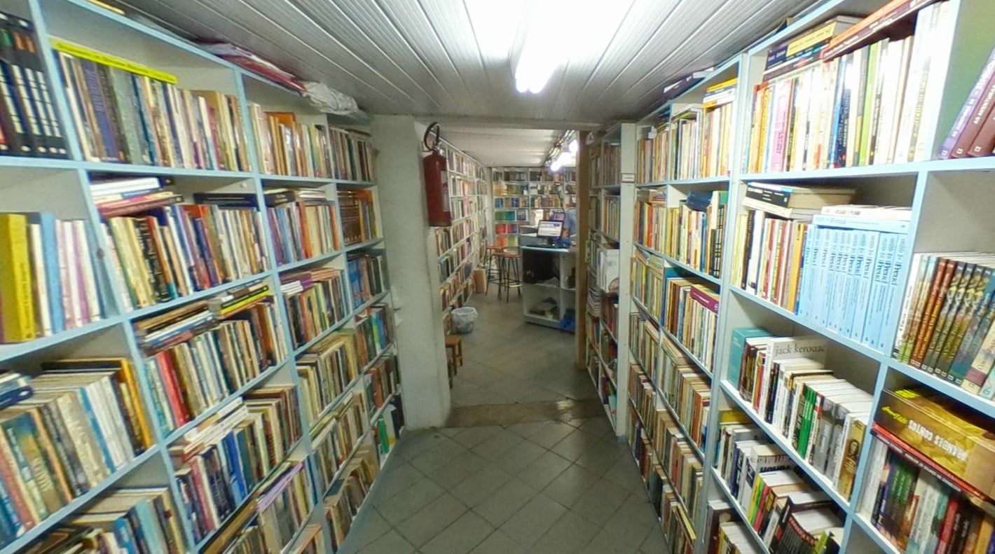 Universo do Livro é uma das livrarias com entrega em Goiânia