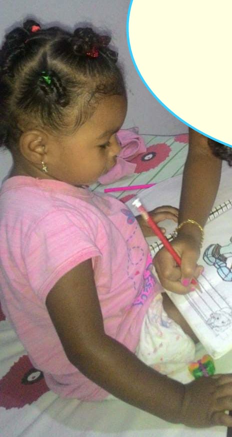 Alice Gabrielly, 2 anos, não consegue vaga no Cmei (Foto: Arquivo Pessoal)