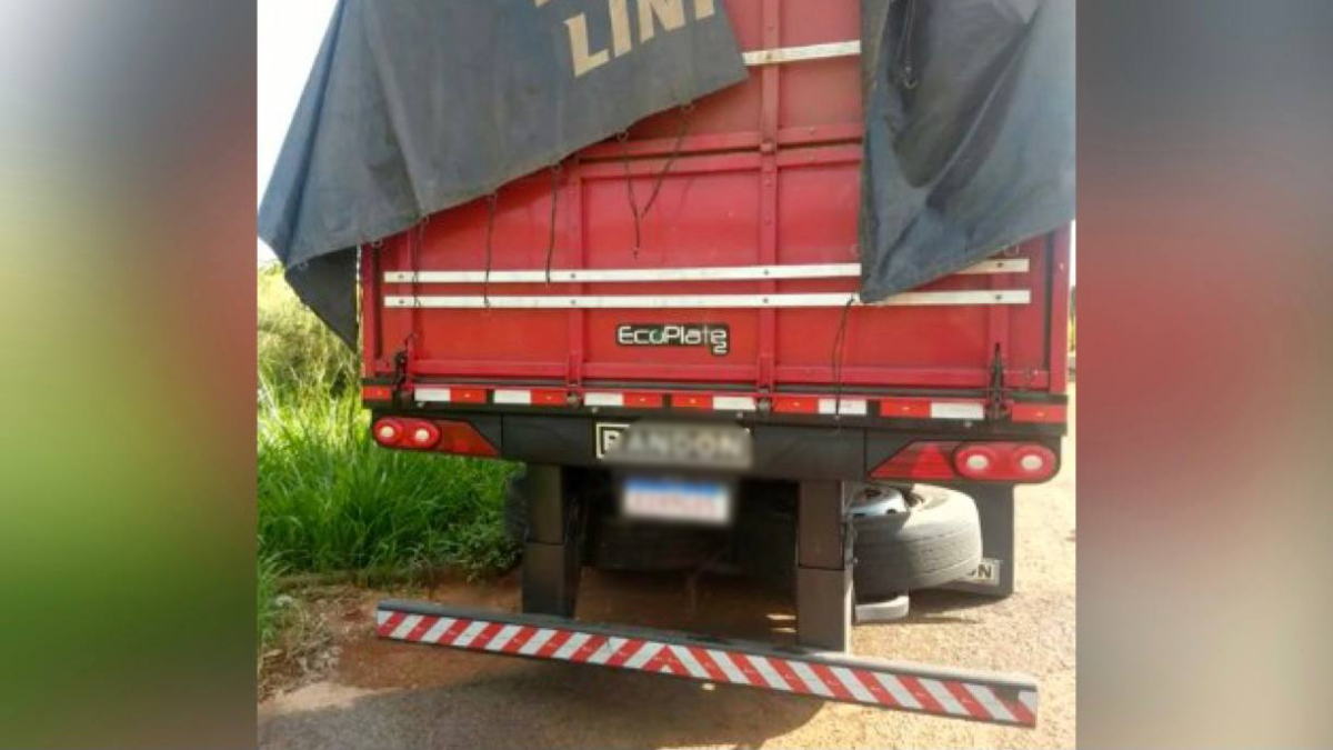 Carreta roubada, com carga avaliada em R$ 300 mil, é recuperada em Rialma