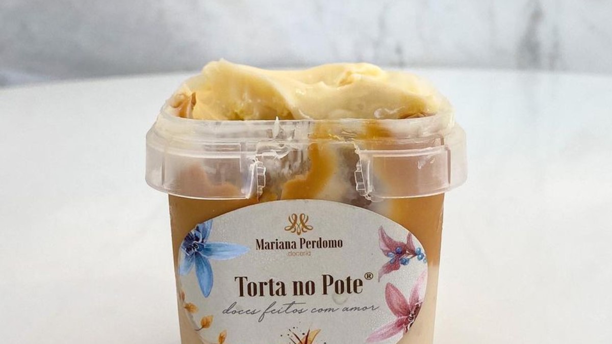 Mariana Perdomo bolo no pote em Goiânia