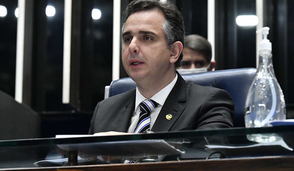 Pacheco descarta cumprir decisão de juiz que veta Renan como relator da CPI