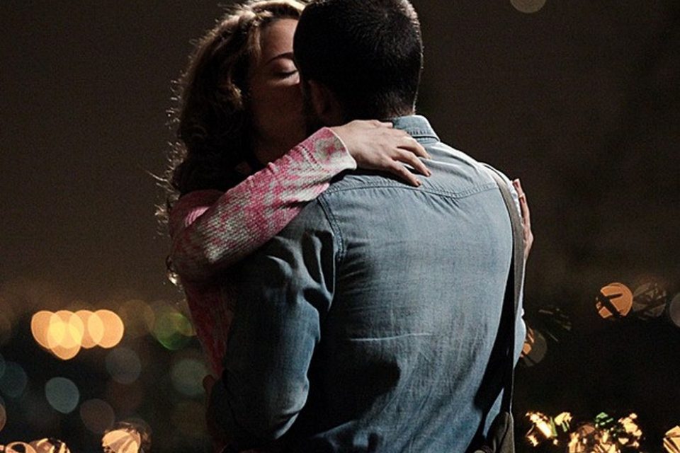 cristina-leandra-leal-vicente-rafael-cardoso-se-beijam-beijo-imperio-foto-camila-camacho-gshow-globo