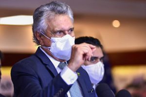 Caiado diz que Ibaneis foi "grosseiro" com polícia de Goiás