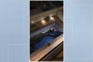 Piscina desaba em prédio de luxo no ES e danifica carros
