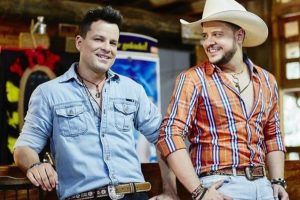 Live solidária com João Neto e Frederico