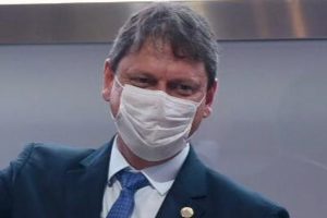 Ministro Tarcísio Gomes de Freitas - Ministro da Infraestrutura inaugura 96 km de rodovia em Niquelândia. Trata-se de trecho da BR-414, Caiado estará na inauguração