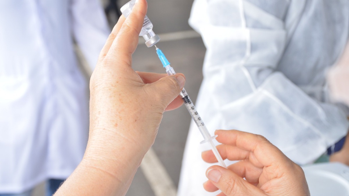 Sputnik V tem alta eficácia contra cepa brasileira, indica estudo na Argentina