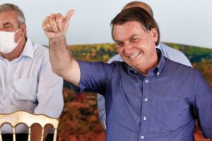 Bolsonaro rebate pressão de apoiadores e diz que alguns querem que ele 'degole todo mundo' (Foto: Isac Nobrega/Agência Brasil)