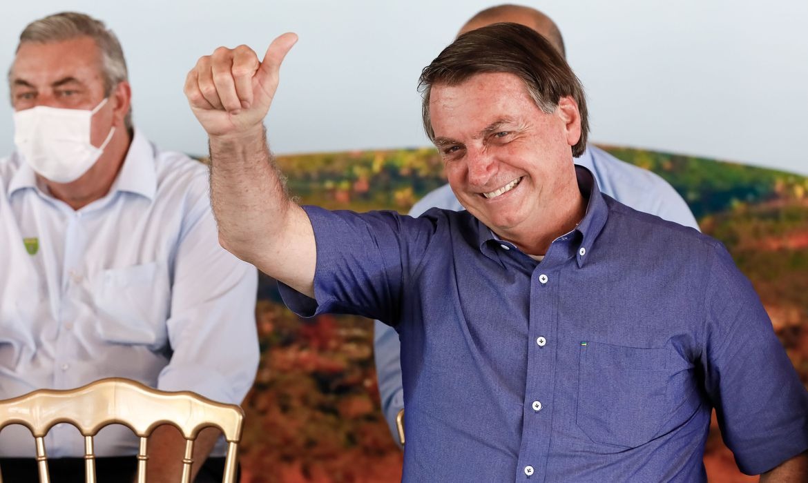 Bolsonaro rebate pressão de apoiadores e diz que alguns querem que ele 'degole todo mundo' (Foto: Isac Nobrega/Agência Brasil)