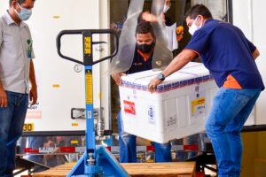 As 79.560 doses da vacina Pfizer serão distribuídas para para 22 municípios goianos até o final desta terça-feira (8). (Foto: Jucimar Sousa/Mais Goiás)
