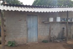 A Polícia Civil indiciou um fazendeiro, de 65 anos, suspeito de estuprar uma criança de 7 nesta terça-feira (18), em Piranhas. No local ondeAo prender indiciado por estupro, polícia encontra carcaça de cão morto em Piranhas