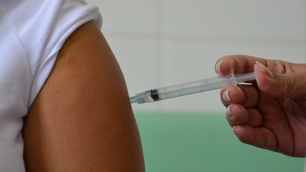 Abadiânia convoca adolescentes de 12 a 17 anos para vacinar contra Covid