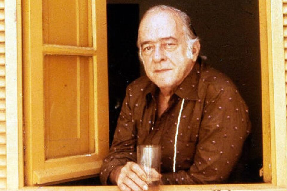 AI-5: herdeiros de Vinicius de Moraes serão indenizados em R$ 3,4 mi