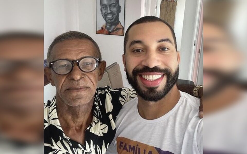 Pai do ex-BBB, que tem o mesmo nome do economista, havia rejeitado o filho pelo fato de ser gay