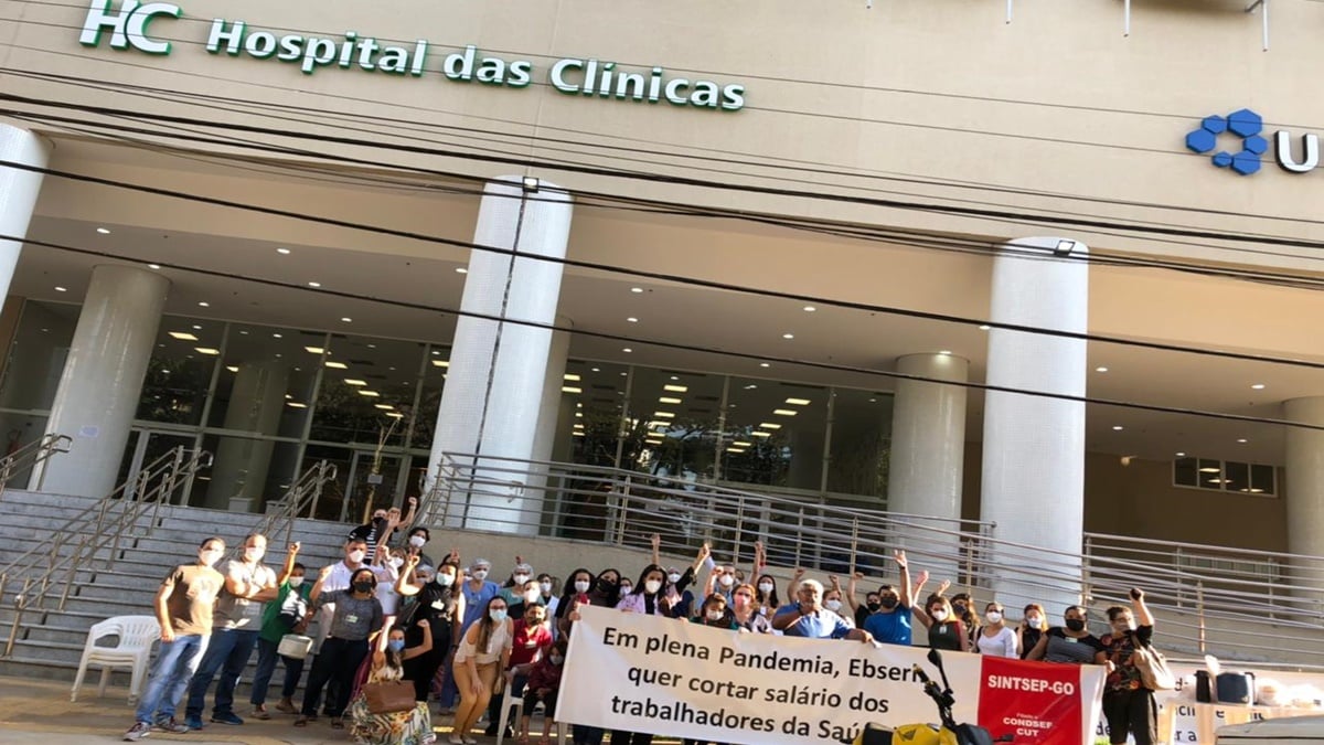 A greve dos servidores do Hospital das Clínicas de Goiânia não tem previsão de término e depende da negociação com a empresa. (Foto: reprodução)