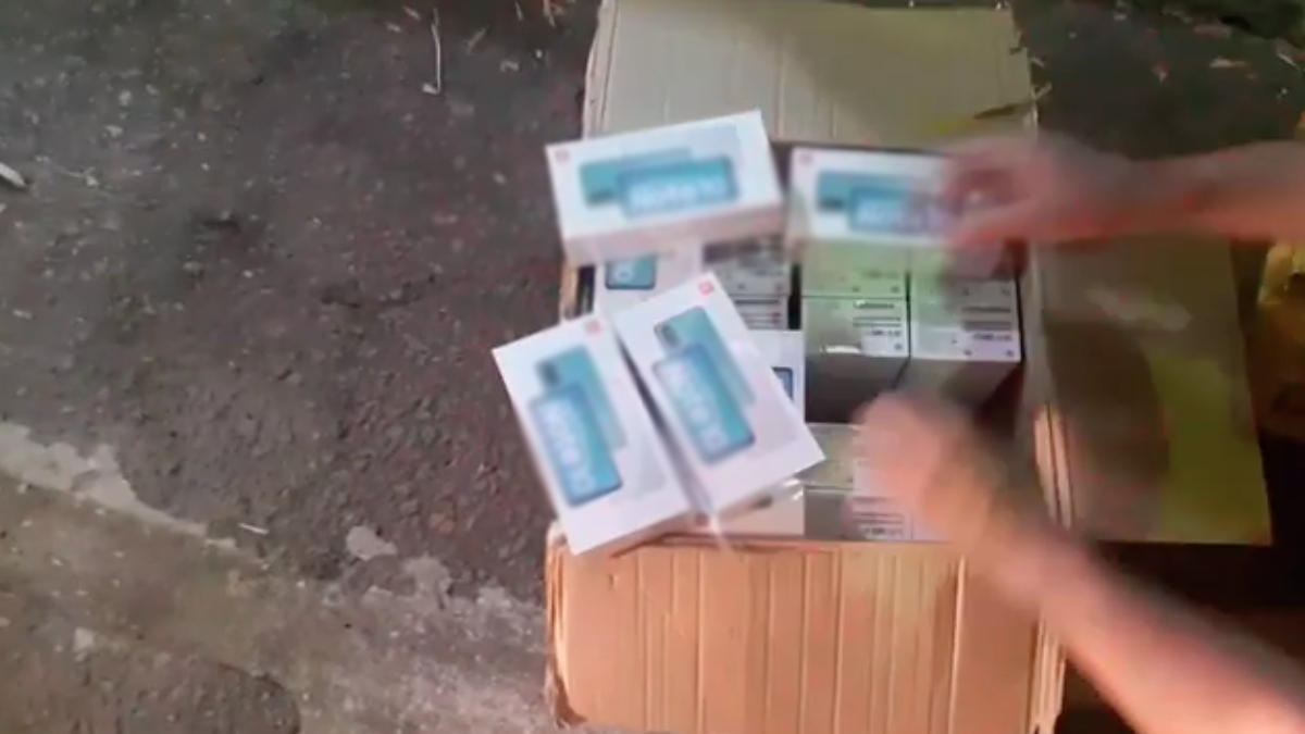 A Polícia Rodoviária Federal (PRF) apreendeu mais de R$ 100 mil em celulares e outros eletrônicos durante uma fiscalização em Porangatu