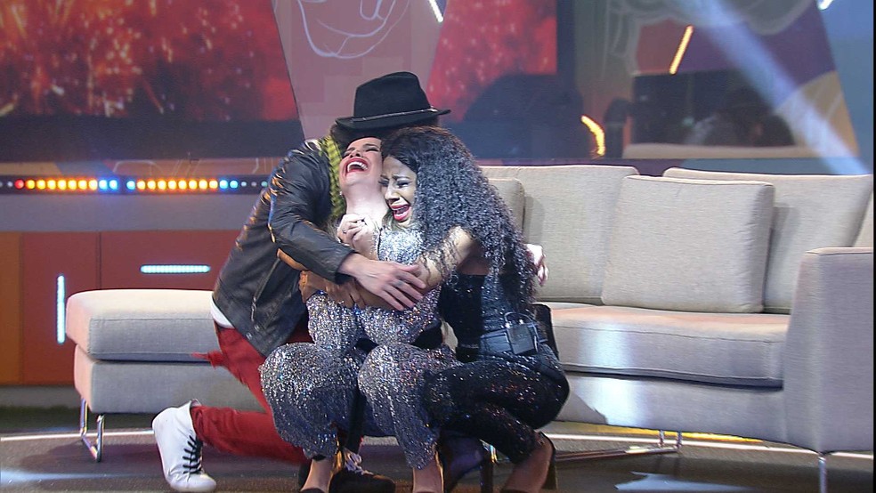 Juliette se consagra campeã do BBB 21 e ganha R$ 1,5 milhão