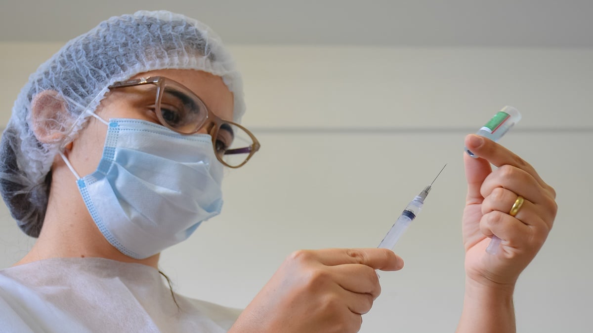 Trindade abriu cadastro para vacinar adolescentes de 12 a 17 anos contra a Covid. Cadastramentos podem ser feitos no app ou site. (Foto: Jucimar de Sousa/Mais Goiás)