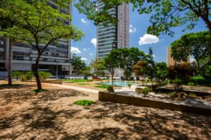 Praça da T-23 recebe a exposção "Ninhos Urbanos"