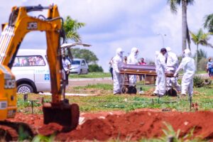 Remédio da Pfizer reduz em 37% risco de morte por Covid, diz estudo