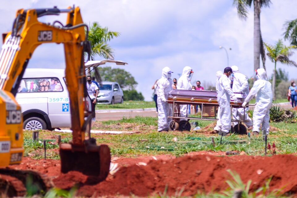 Remédio da Pfizer reduz em 37% risco de morte por Covid, diz estudo