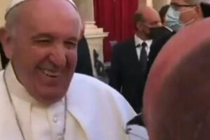 Em fala descontraída, papa diz que Brasil não tem salvação; 'muita cachaça e pouca oração'